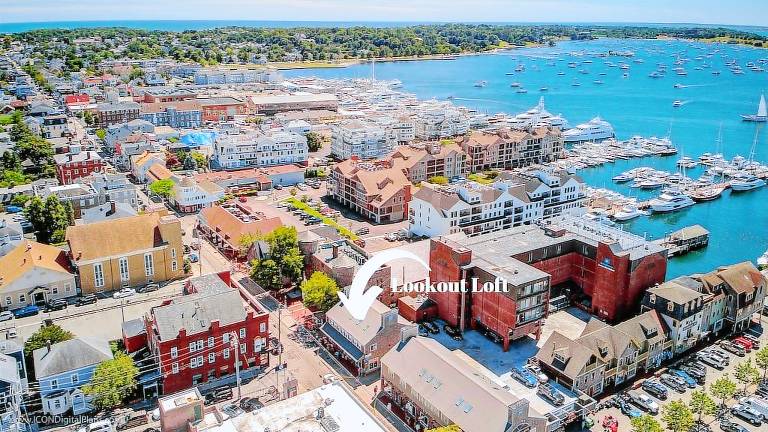 Condo  Newport