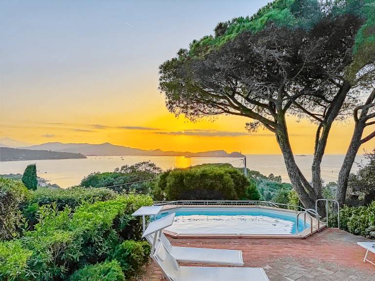 Villa with garden, terrace & BBQ in Porto Azzurro