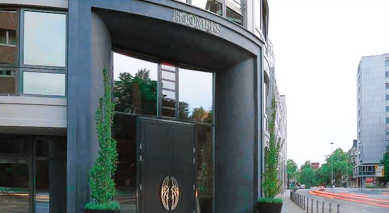 Roomers Frankfurt Central, Autograph Collection in Frankfurt Am Main