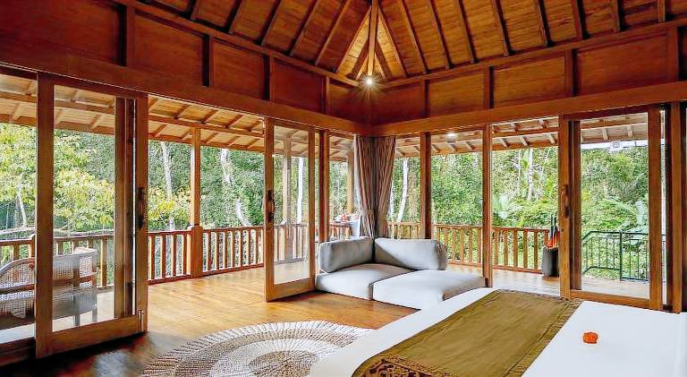 Spacious villa with pool | Pets allowed — photo 2