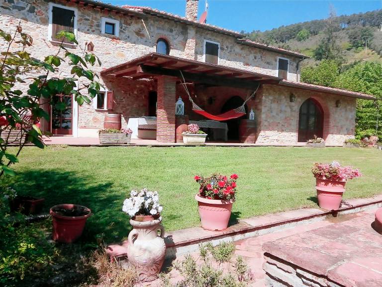 Villa  Buti