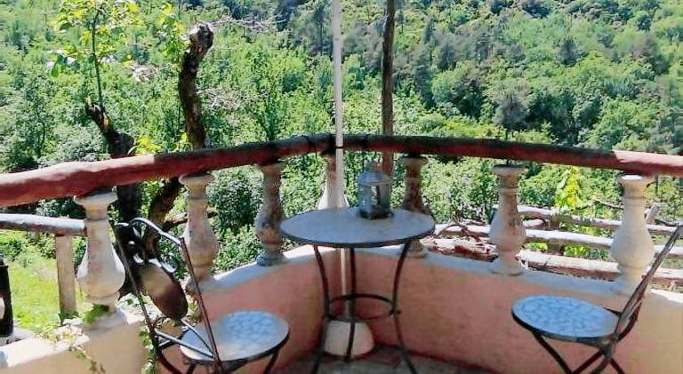 Pleasant lodge with grill, private pool & garden | Pet-friendly — photo 3