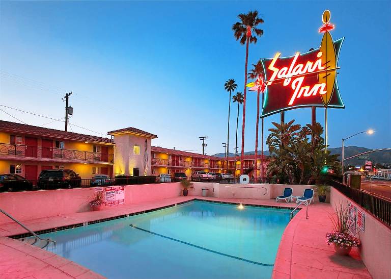 Safari Inn, a Coast Hotel — photo 4