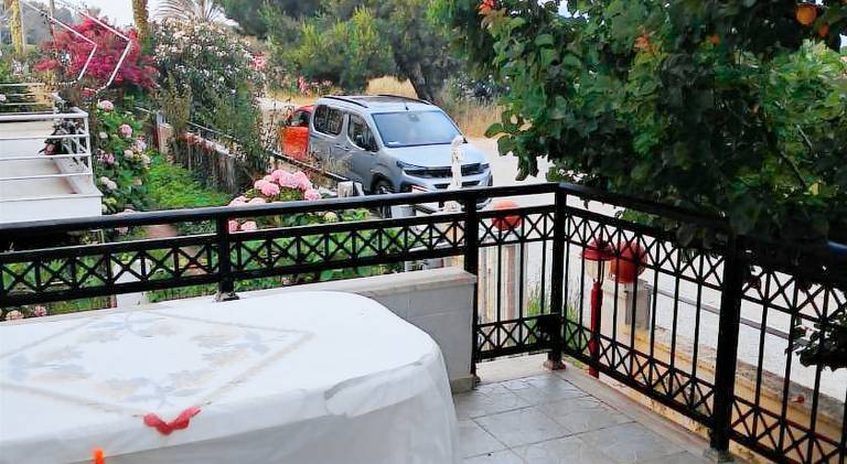 Ferienwohnung Kalamitsi