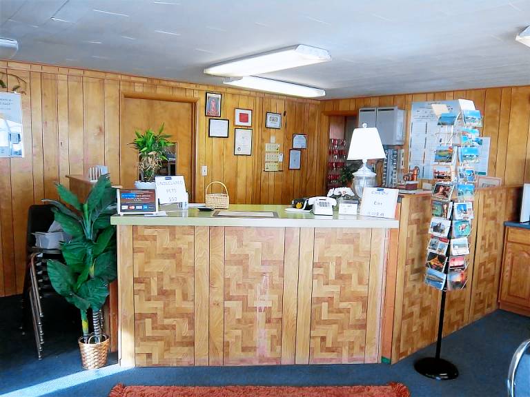 Circle S Motel Cozad I-80 — photo 5