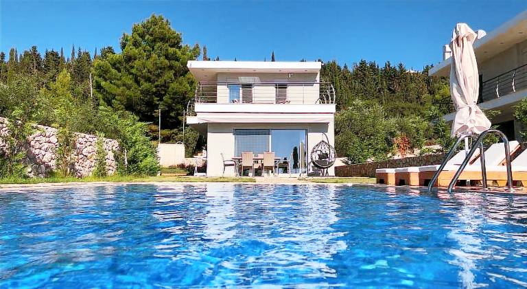 Villa with private pool, garden & BBQ | Dogs allowed — photo 5