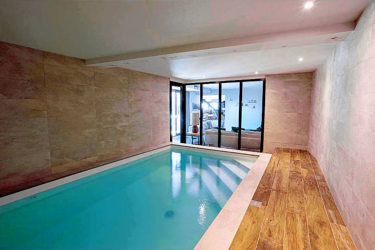 Villa with patio, barbeque & private pool — photo 3