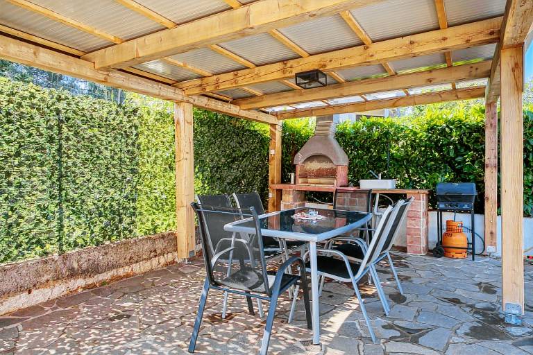 Fully equipped wonderful villa with terrace, pool & BBQ | Pet-friendly — photo 4