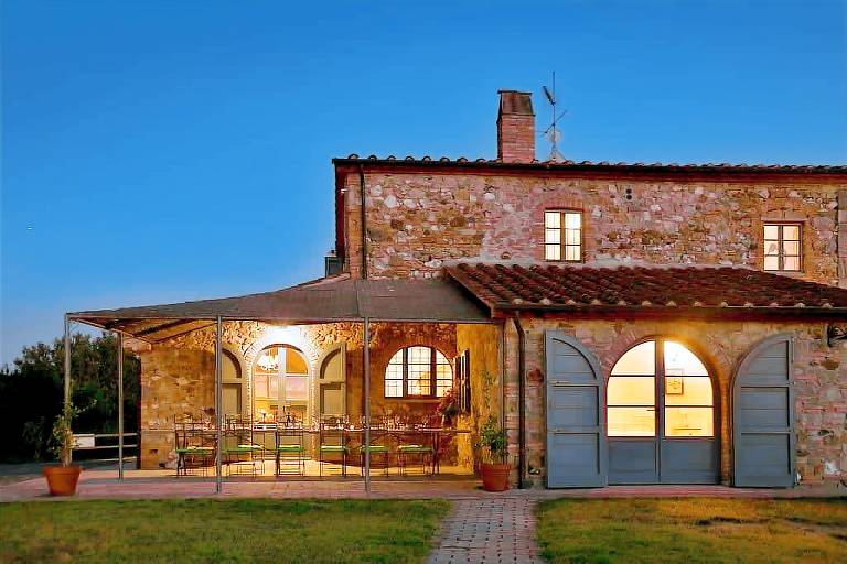 Family-friendly beautiful villa with private pool, garden & barbeque | Perfect for remote work | Pets allowed — photo 2
