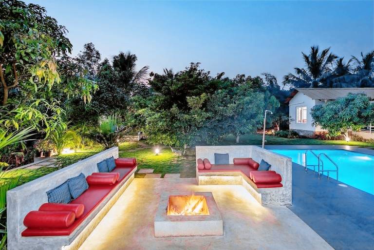 9999 m&sup2; Villa