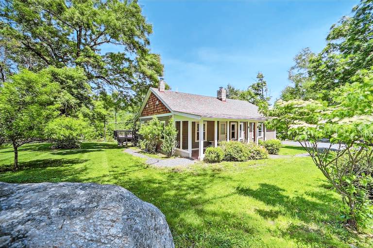 House  Ellenville