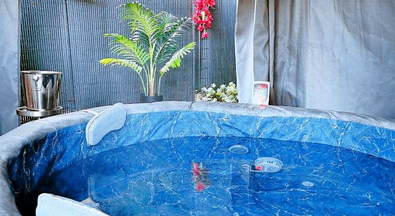Resort Villa with private Jacuzzi — photo 4