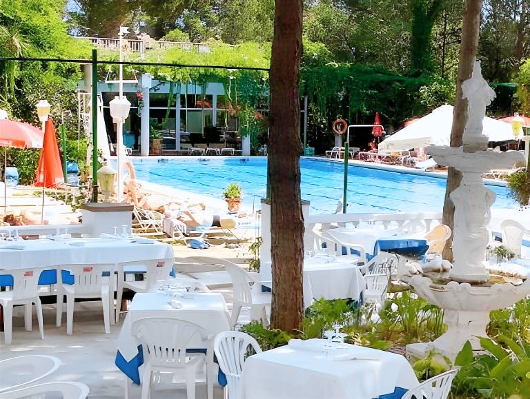 Hotel Gri-Mar in Llanca