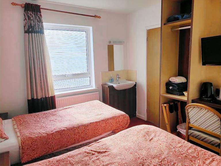 Accommodation  Redhill