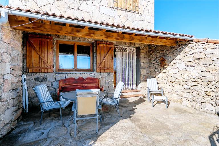 House with yard, BBQ & patio | Mountain view in Ávila