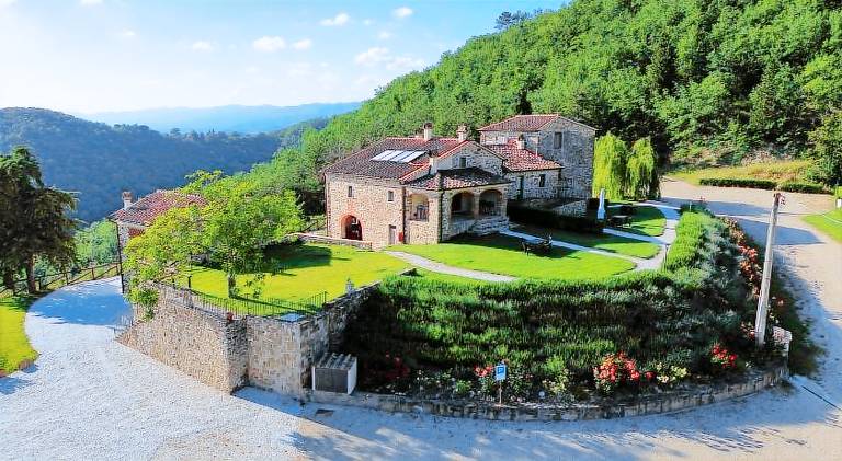 Pleasant farm with grill, terrace & pool | Pets are welcome in Dicomano