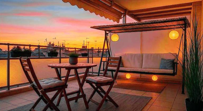 Sunset Sky Lounge - Chic Penthouse in Thessaloniki in Thessaloniki