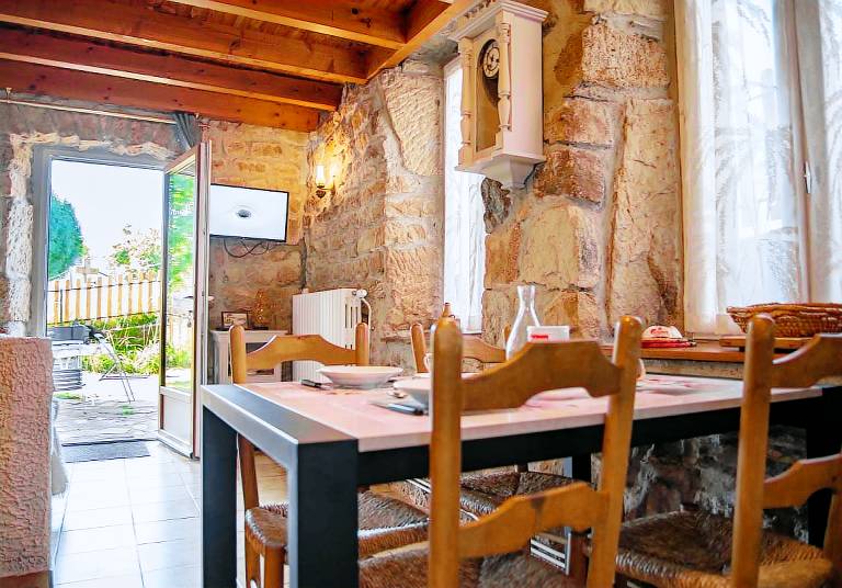 Gite with patio & garden | Pets allowed — photo 5