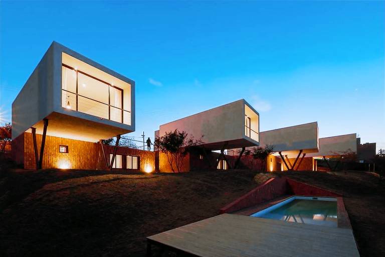 Vacation home with pool — photo 3