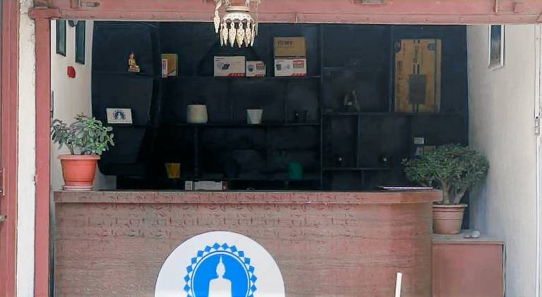 Serviced apartment with patio & yard — photo 3