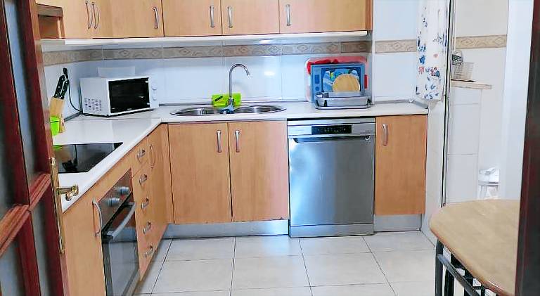 Rental apartment with pool & hot tub — photo 5