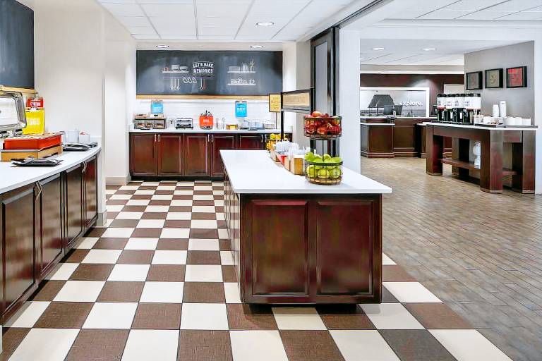 Hampton Inn Rochester-Irondequoit — photo 3