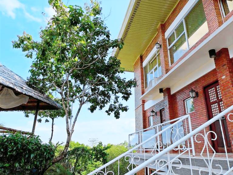 Marina de Bay Tourist Inn in Puerto Princesa