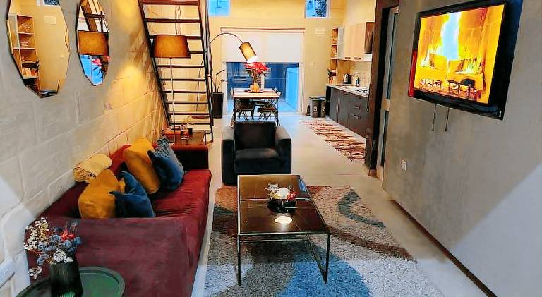 Sliema Strand Stylish Loft apartment by the Sea in St. Julian's