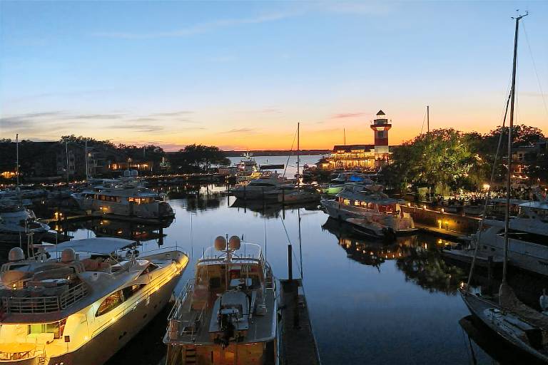 Condo Harbour Town