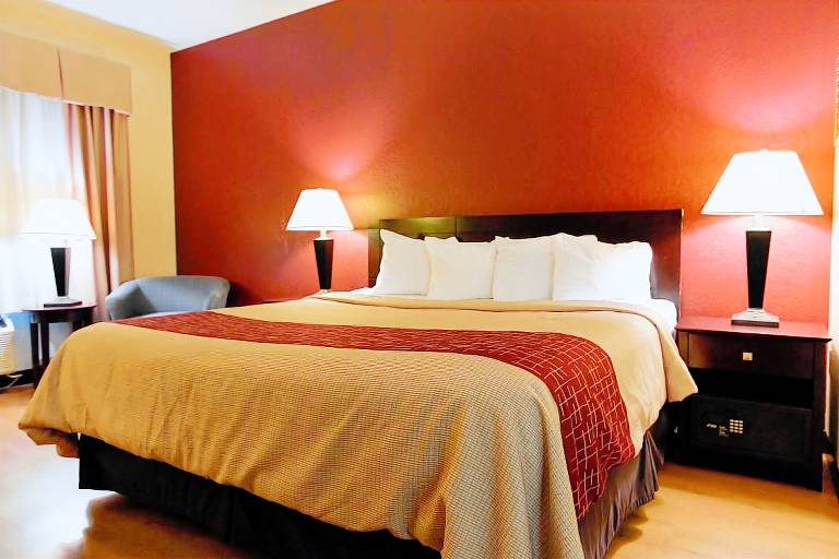 Baymont Inn & Suites by Wyndham Lincoln NE in Lincoln, NE