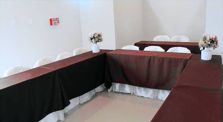 Paris Senlis Hostel Plus