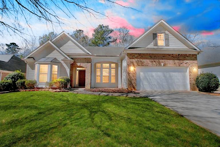 House  Fairburn