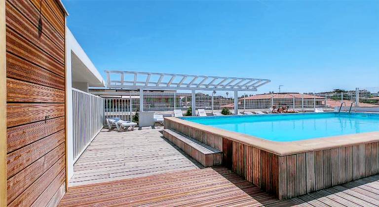 Nice serviced apartment with pool & terrace | Pets allowed — photo 2