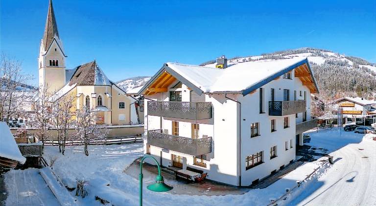 Wonderful vacation home with patio & garden | Close to the ski | Pet-friendly in Wagrain