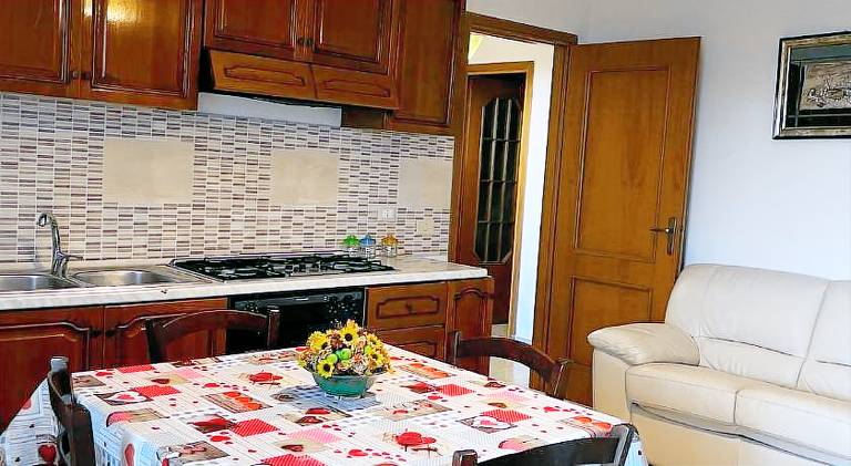 Rental apartment with patio | Close to the beach | Pet-friendly — photo 3