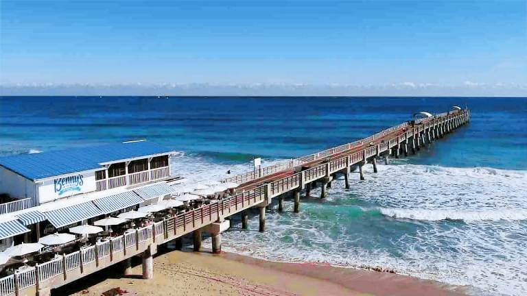 Cottage Lake Worth