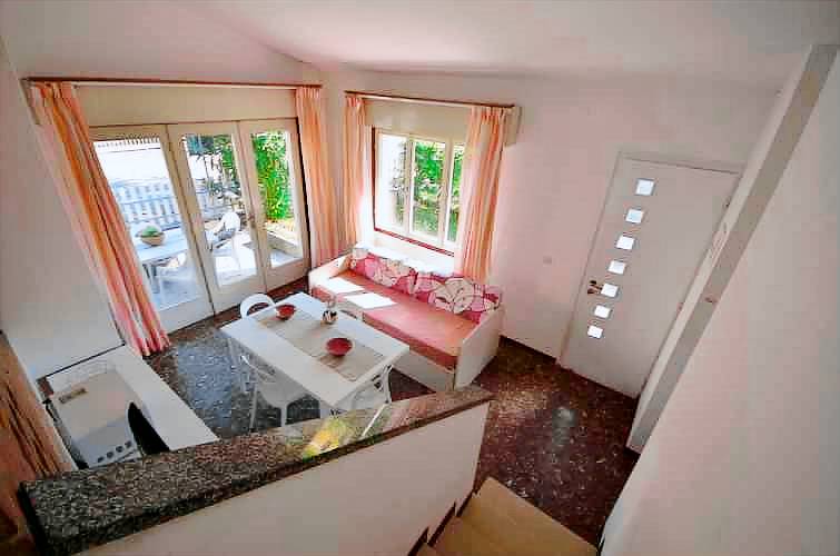 Holiday flat with air conditioning and terrace — photo 2
