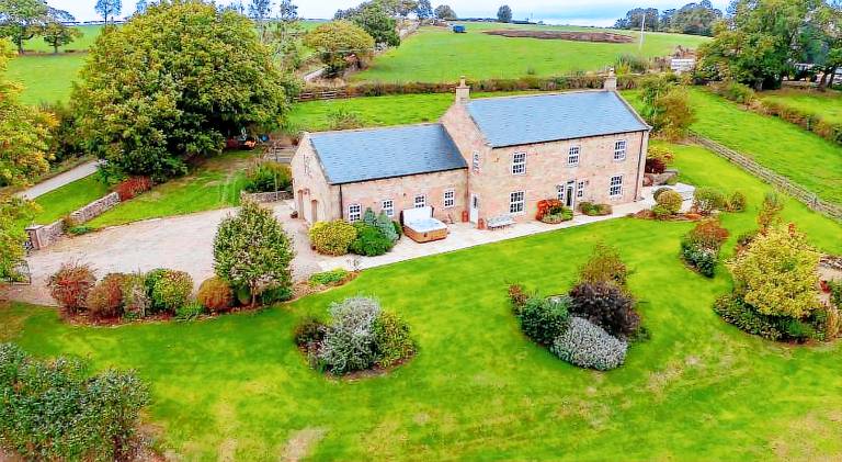 House with 5 rooms for 10 persons in Harrogate