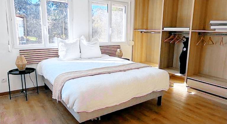 Villa with 5 rooms for 12 persons — photo 2