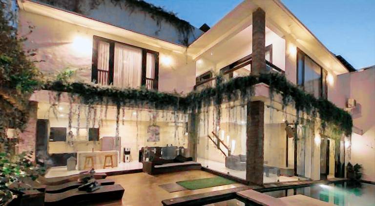Villa with jacuzzi & pool | Beach nearby | Pets allowed — photo 3