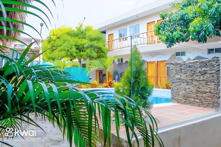 Charming lodge with grill, terrace & pool | Pet-friendly — photo 4