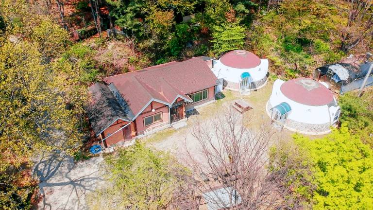 Yangpyeong santa pension