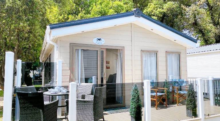 Vacation home with pool | Next to the beach | Pets allowed in Christchurch