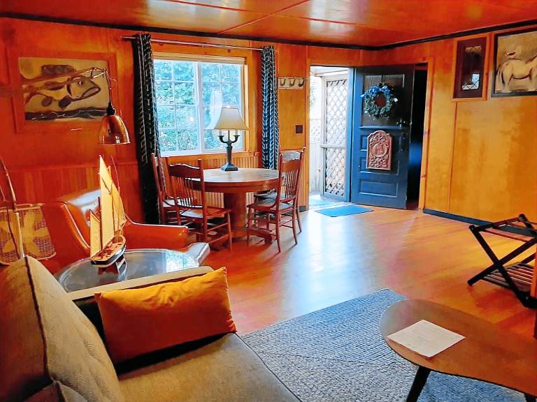 Anchor Inn Resort in Lincoln City, OR