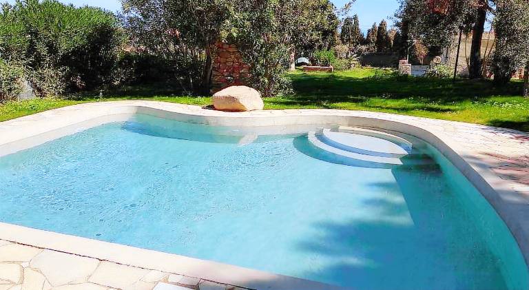 Villa with pool in Capoterra