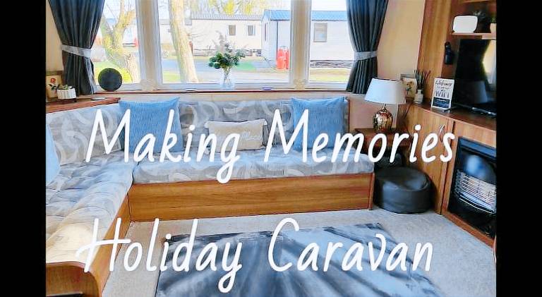 Making Memories Holiday Caravan — photo 3