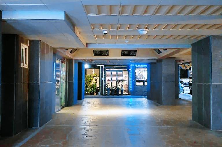 Okpo Business Hotel