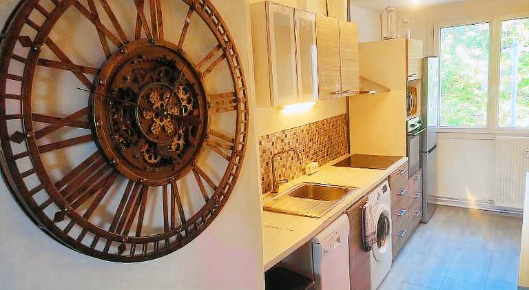 Grand appartement de charme calme et lumineux parking compris — photo 3