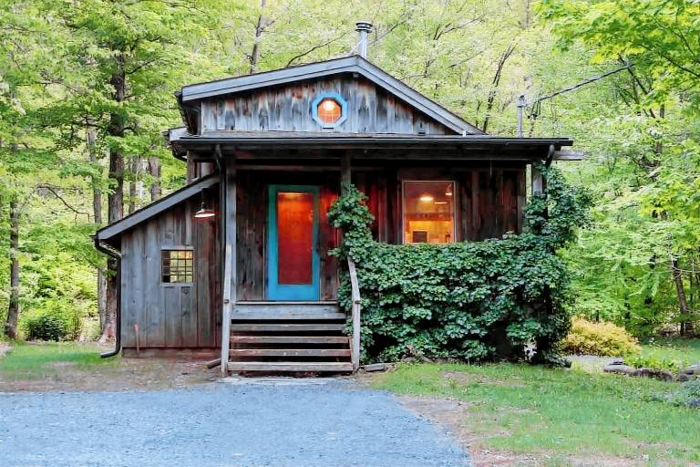 Cabin  Lanesville