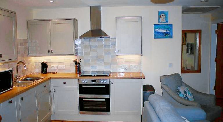 House with 2 rooms for 4 persons — photo 4